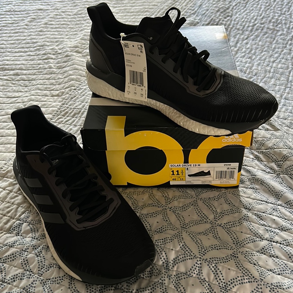 NWT in box Adidas Men’s Solar Drive Boost
